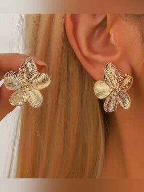 Gold Floral Petal Stud Earrings